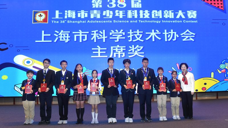 边缘计算硬件散热方案的核心在于热管理设计。这包括：